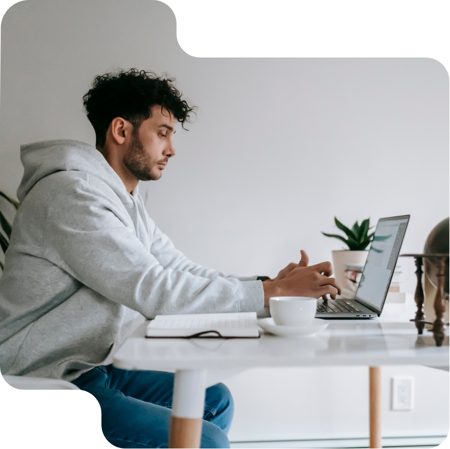 Outsourcing-2025-contrata-con-flexibilidad-junto-a-un-partner-experto-ti